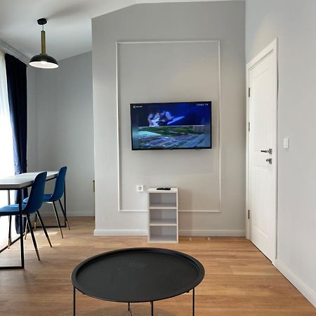 Lungomare Apartments Petrovac Екстер'єр фото