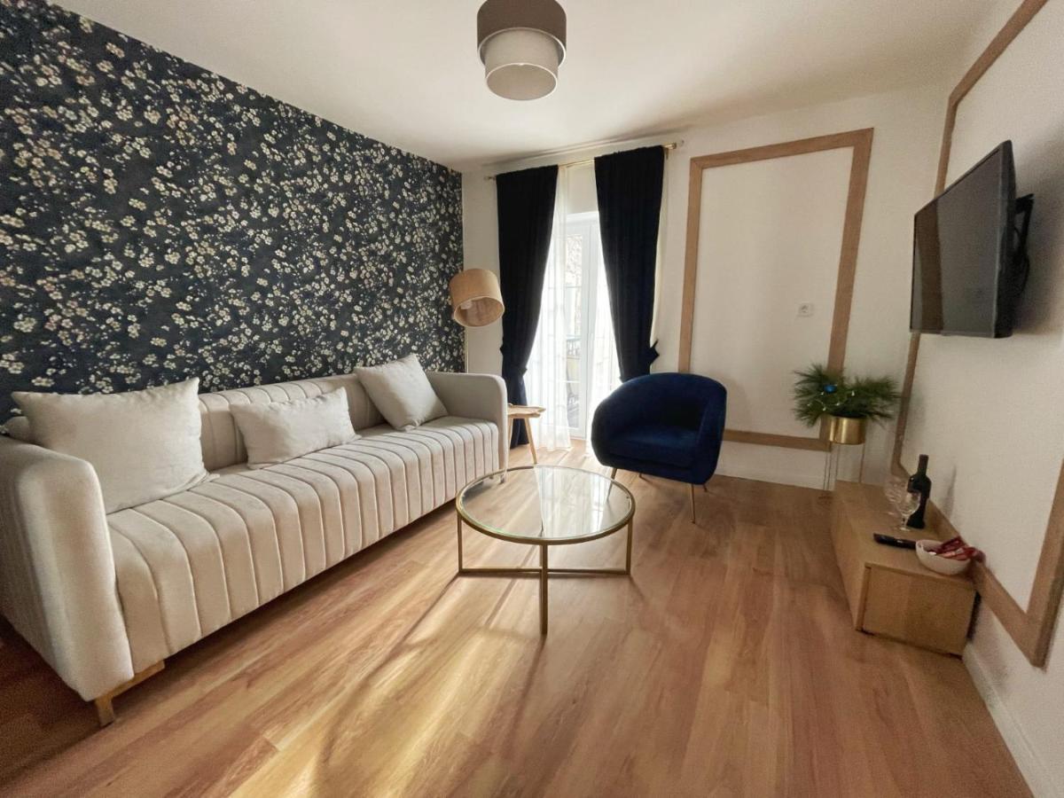Lungomare Apartments Petrovac Екстер'єр фото