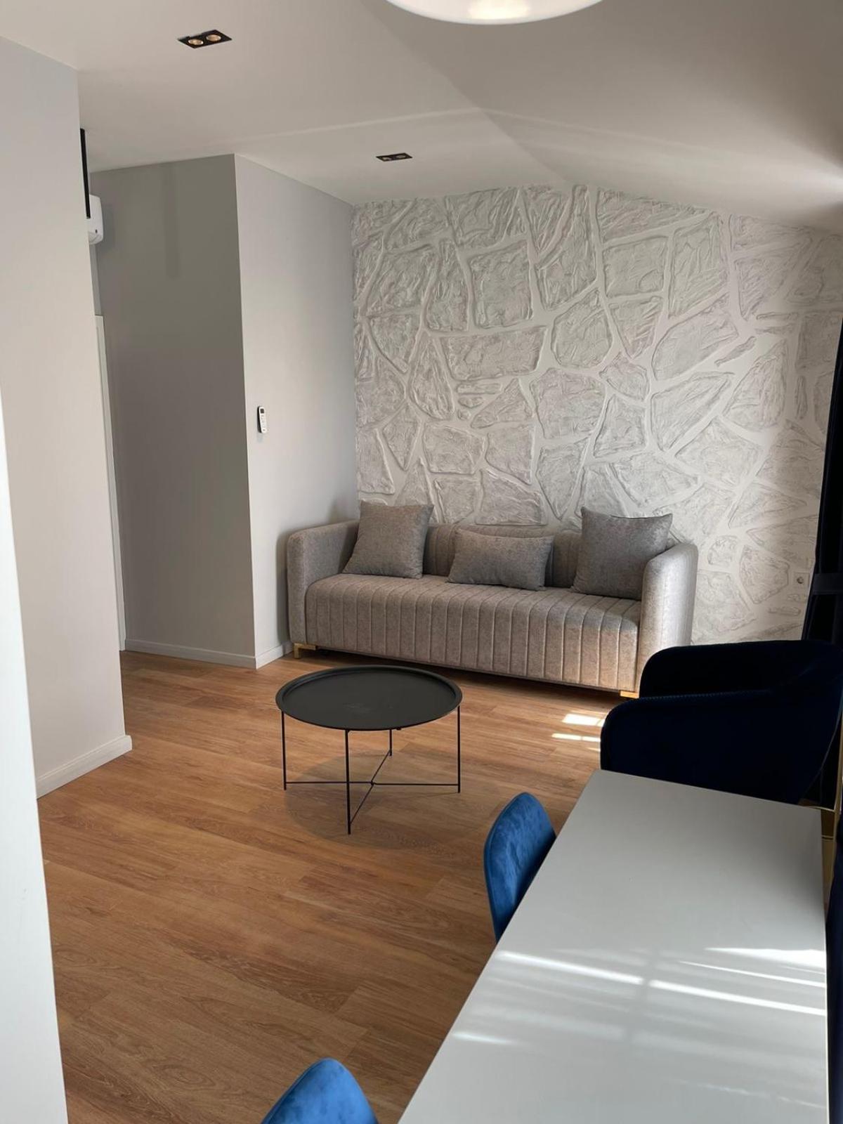 Lungomare Apartments Petrovac Екстер'єр фото